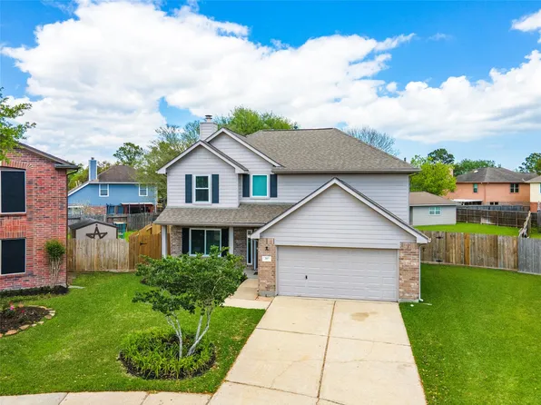 207 Fox Springs Ct, Dickinson, TX 77539