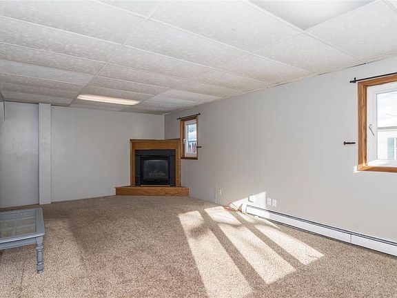 3rd image of 713 23rd Ave E