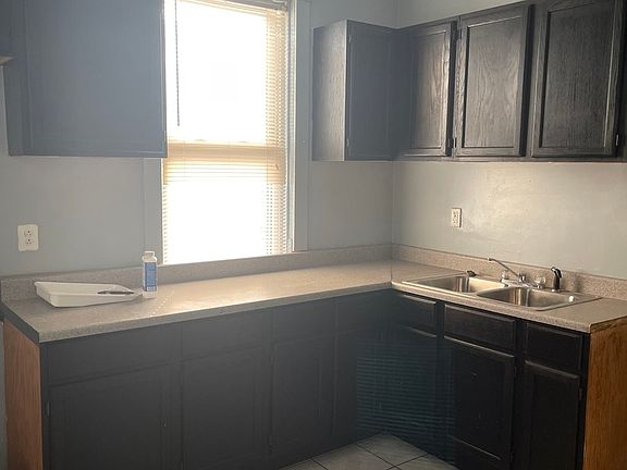 5th image of 17 N Parkside Ave Floor 2