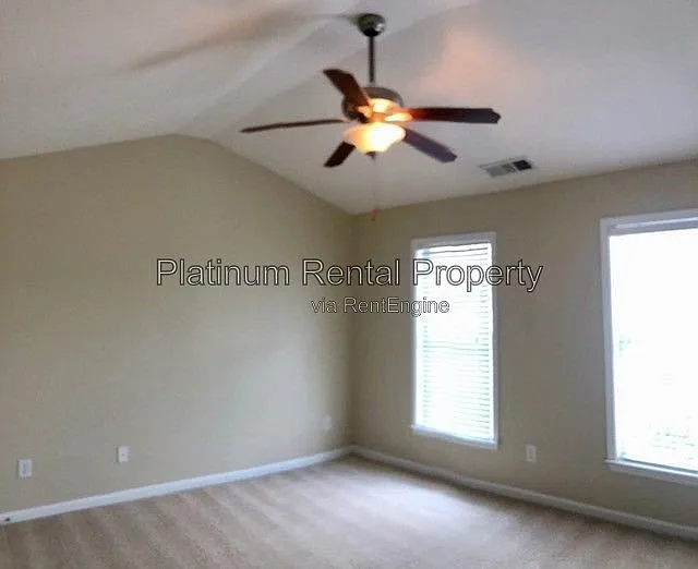 221 Balaban Cir — Photo 39
