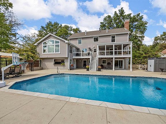 3rd image of 1515 Mason Hill Ct