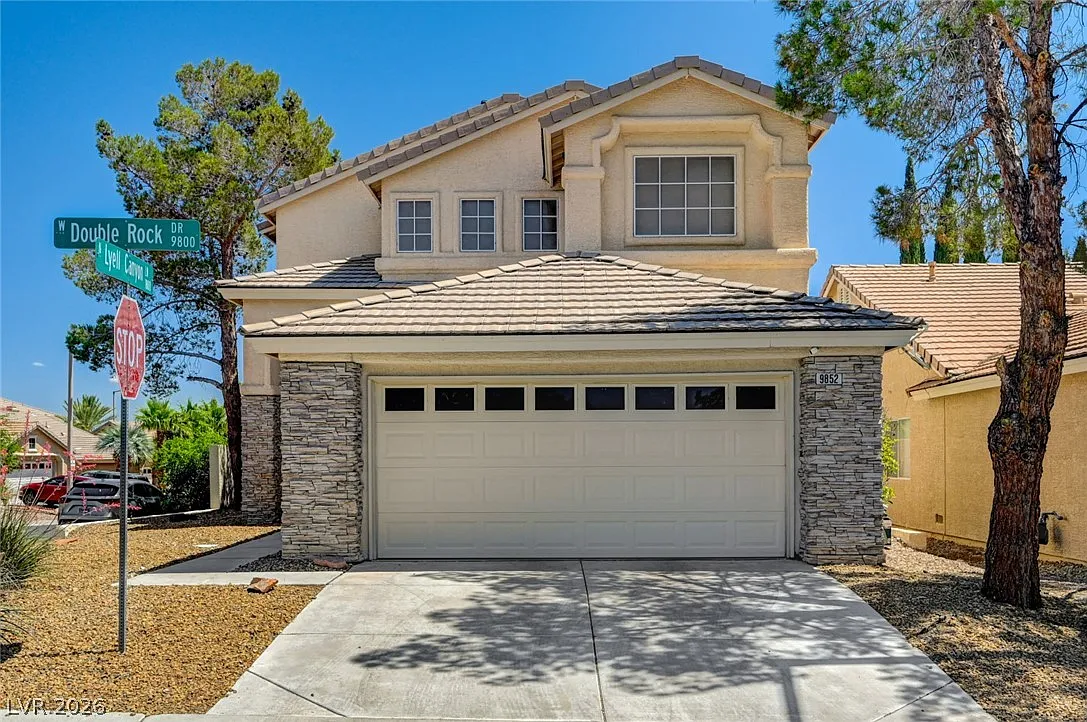 4 bed, 2.5 bath, 1711 sqft, $2,700 — Photo 1