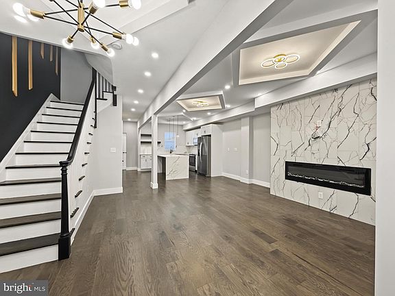 2nd image of 834 N Woodington Rd