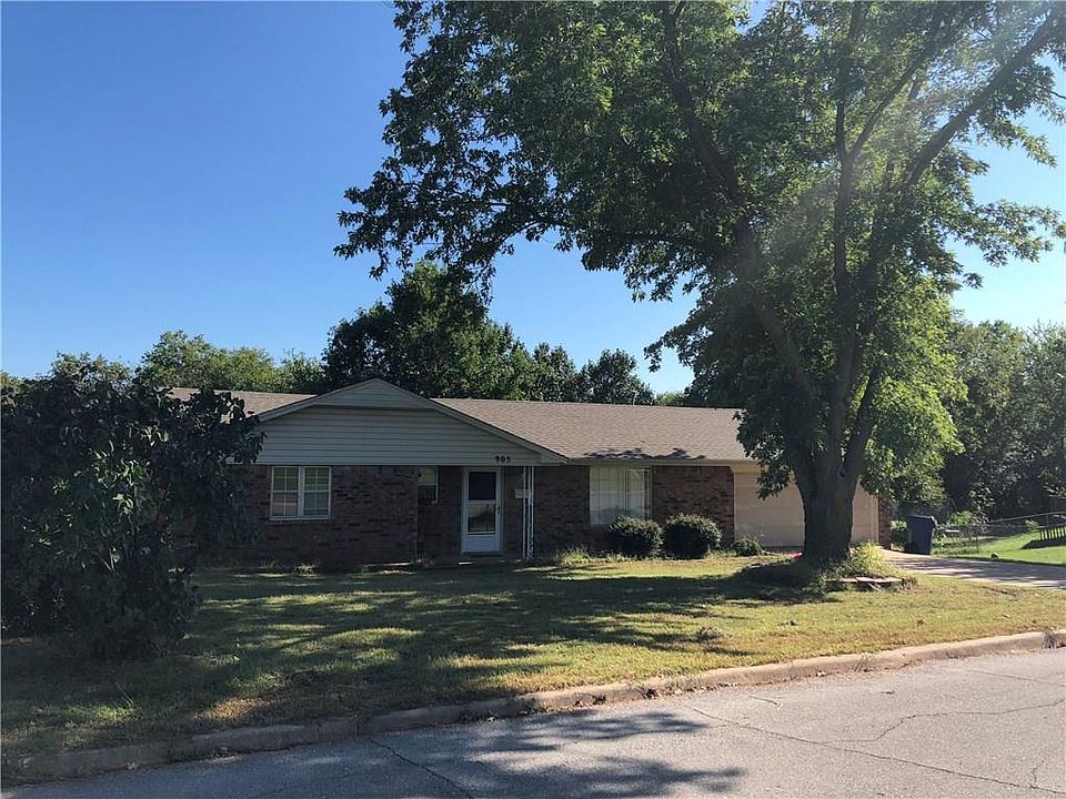 1st image of 905 Mimosa Dr