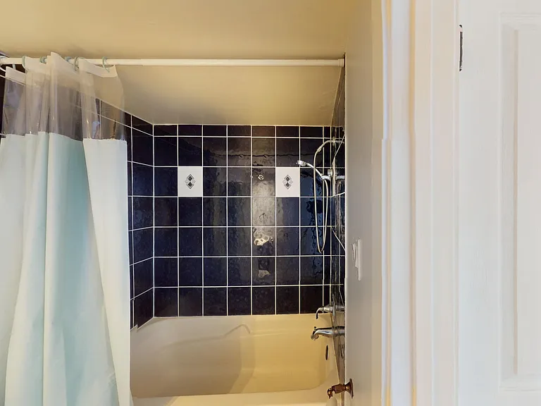 5D 17th Ave SW #515 — Photo 13