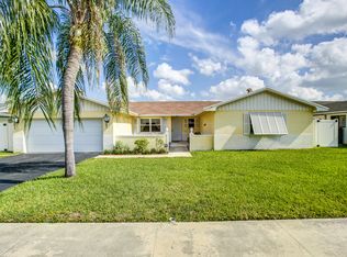 1901 NW 40th Ct, Oakland Park, FL 33309