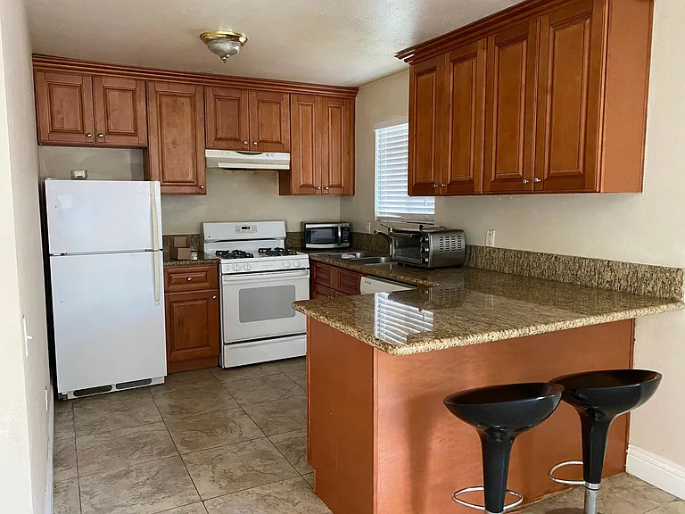 4346 Cherokee Ave #1 — Photo 4