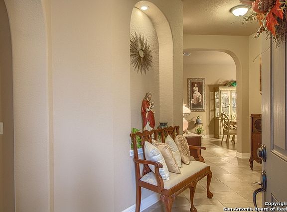 5th image of 1850 Lindal Pointe
