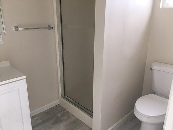 3rd image of 626 Trenton Ave