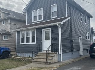 430 Rutherford Ave, Lyndhurst, NJ 07071