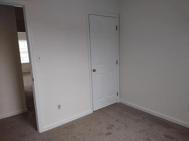 34 Chartwell Ct — Photo 25