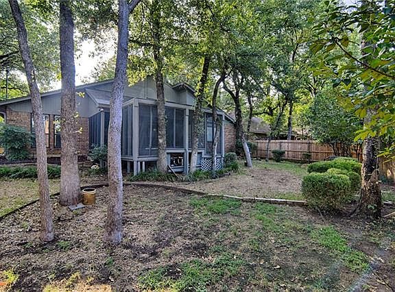 4th image of 5606 Royal Club Dr