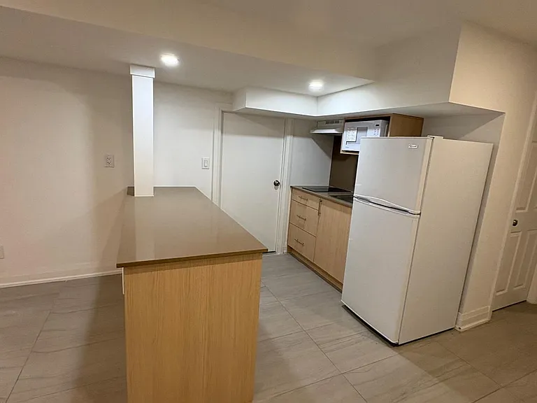 24 Fenelon Dr #BASEMENT — Photo 11