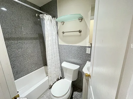 Rented by Corcoran | media 24