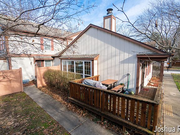 4th image of 3569 Whispering Brook Dr SE #0