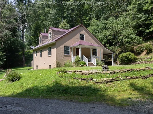 327 Leatherwood Rd, Clendenin, WV 25045