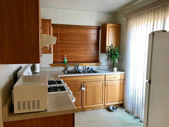 4th image of 6615.5 W Forest Preserve Dr