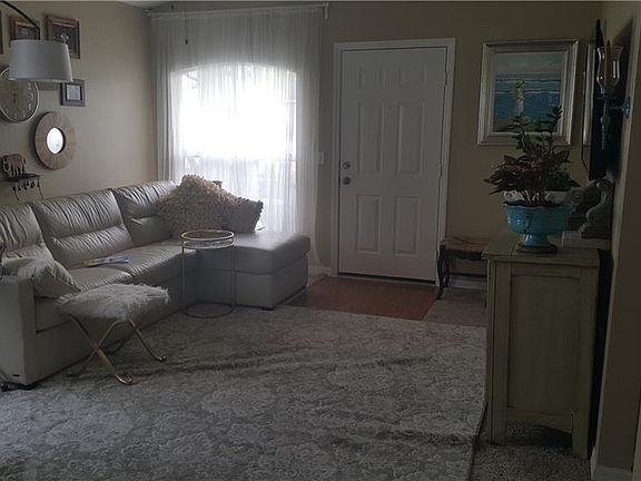 3rd image of 30543 Birdhouse Dr
