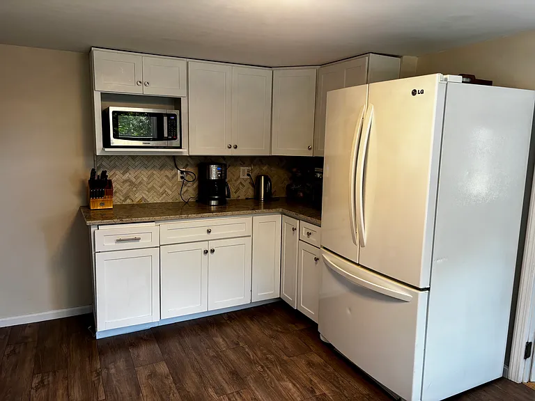 8 Edgewood Ter — Photo 13