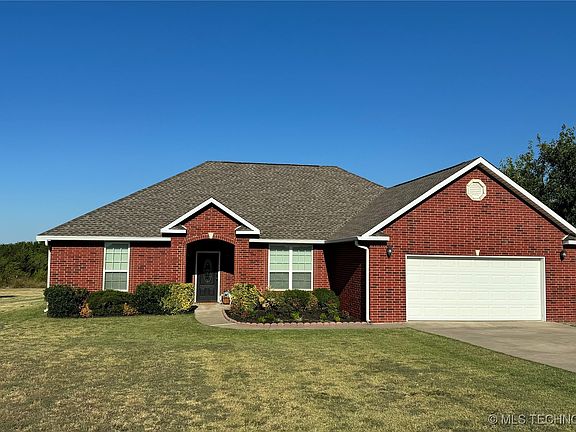 3rd image of 528 Blake Dr