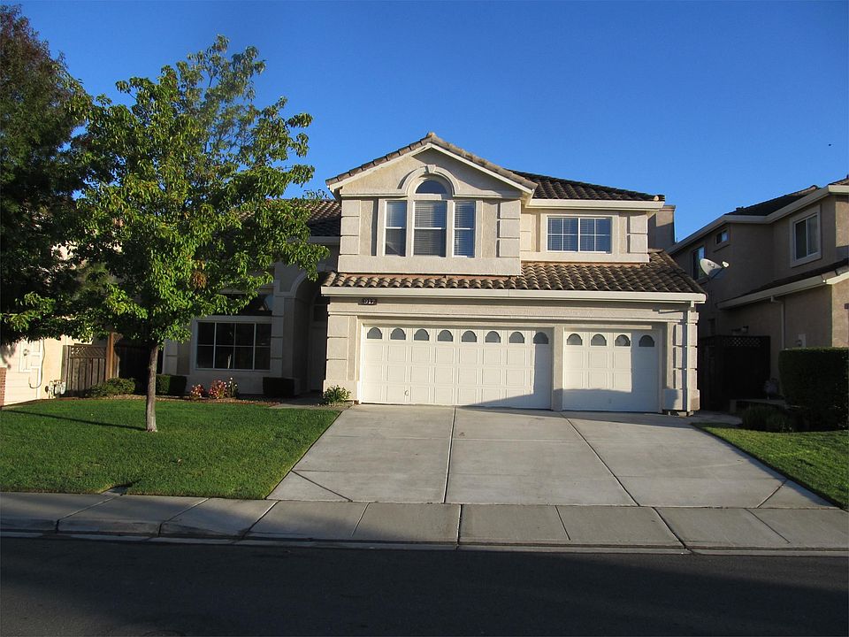 1st image of 917 Mulberry Way