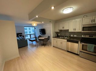 70 W Huron St APT 1110, Chicago, IL 60654