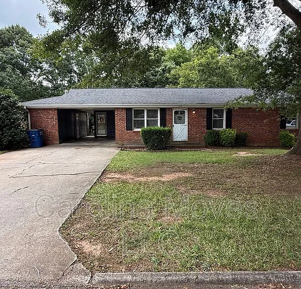 107 Bismark Dr — Photo 1