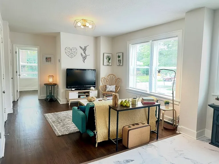 5345 Quincy St #D — Photo 4