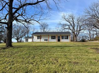 39 Fairgrounds Rd, Troy, MO 63379