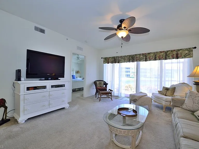 10000 Maddox Ln #125 — Photo 6