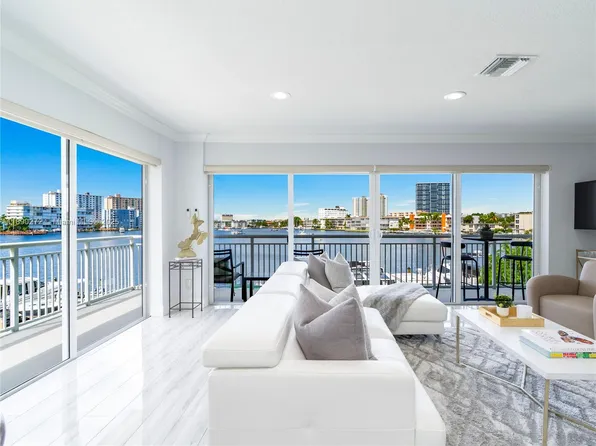 120 Golden Isles Dr APT 31B, Hallandale, FL 33009