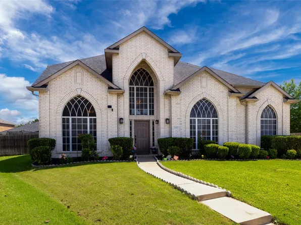 8412 Island Ct, Fort Worth, TX 76137