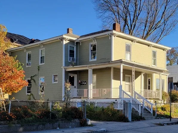 28 Russell St, Worcester, MA 01609