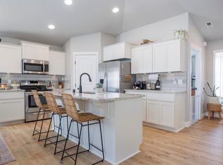 10200 W 18th Ct, Kennewick, WA 99338