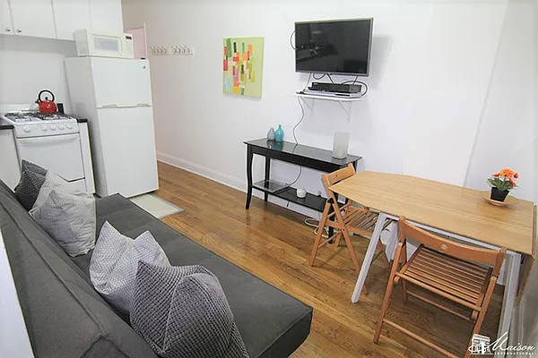 Rented by Maison International | media 28