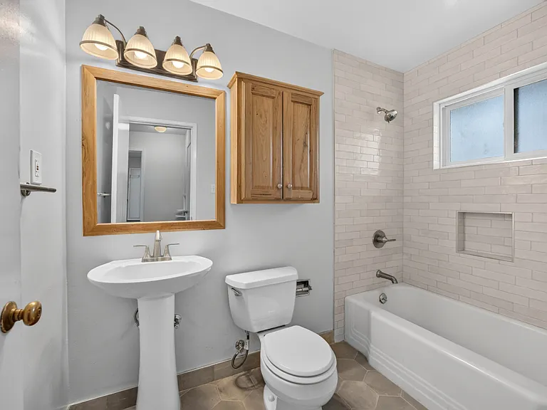 1624 T St #8 — Photo 12