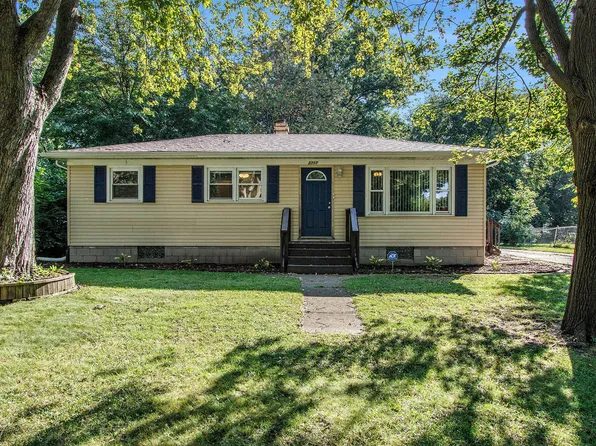 2717 Walnut St, Portage, IN 46368