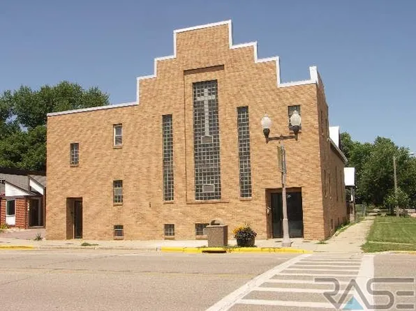 202 W Main St, Luverne, MN 56156