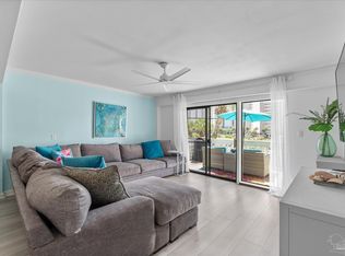 8522 Gulf Blvd APT 3, Navarre, FL 32566