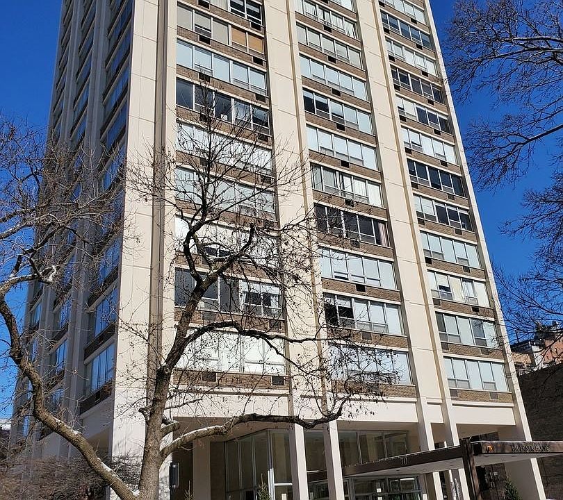 1st image of 70 W Burton Pl #906