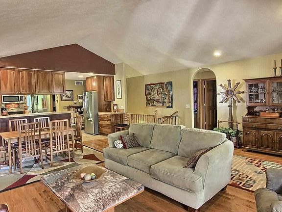 5th image of 3445 Silver Farms Ln