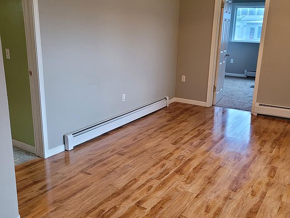 3rd image of 72 Clinton Ave APT 1