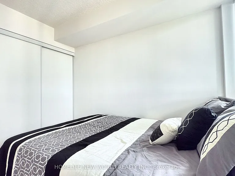4978 Yonge St #1209 — Photo 24