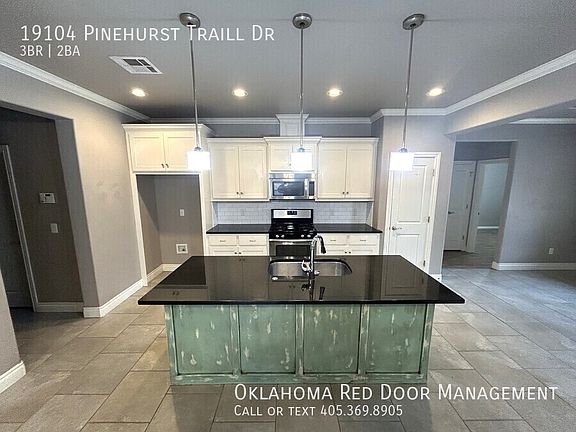 3rd image of 19104 Pinehurst Trail Dr