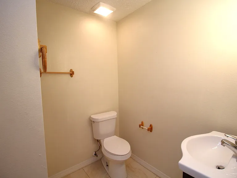 3417 W Fisher St #C — Photo 14