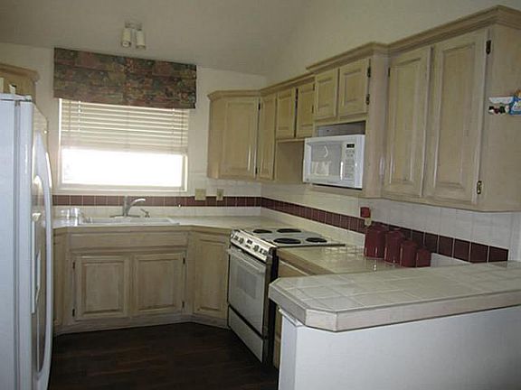 4th image of 1591 Tall Timbers Dr