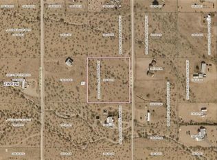 1565 S Escuela Rd, Golden Valley, AZ 86413