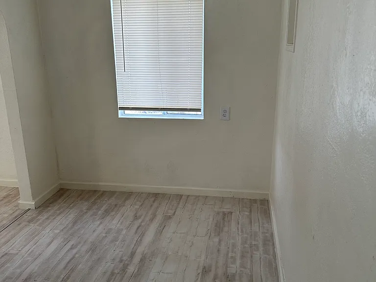 1569 W Harvey Ave #1563 — Photo 5