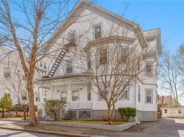 17 Hillside Ave, Providence, RI 02906