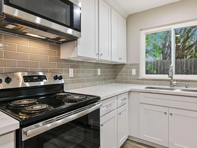 8737 Grayling Way — Photo 10